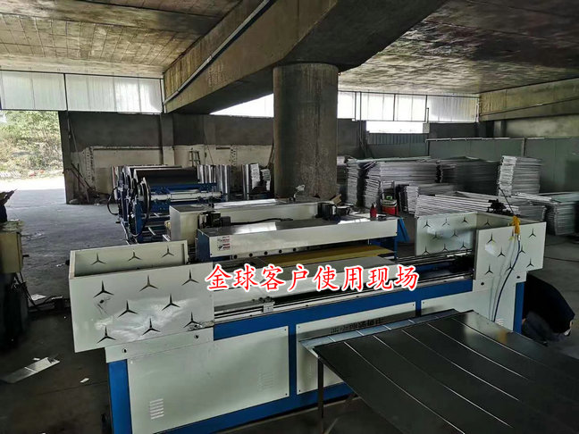 重慶超級(jí)風(fēng)管生產(chǎn)二線