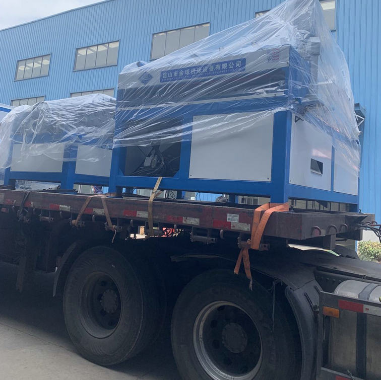 15U型風(fēng)管生產(chǎn)超級(jí)七線到達(dá)客戶工廠